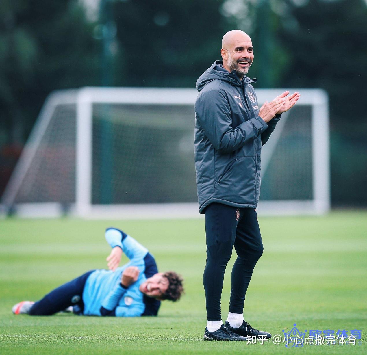PG电子平台 -包含上海久事训练开放日，冲刺阶段主帅复盘引欢呼，英超在即，细节决定成败的词条