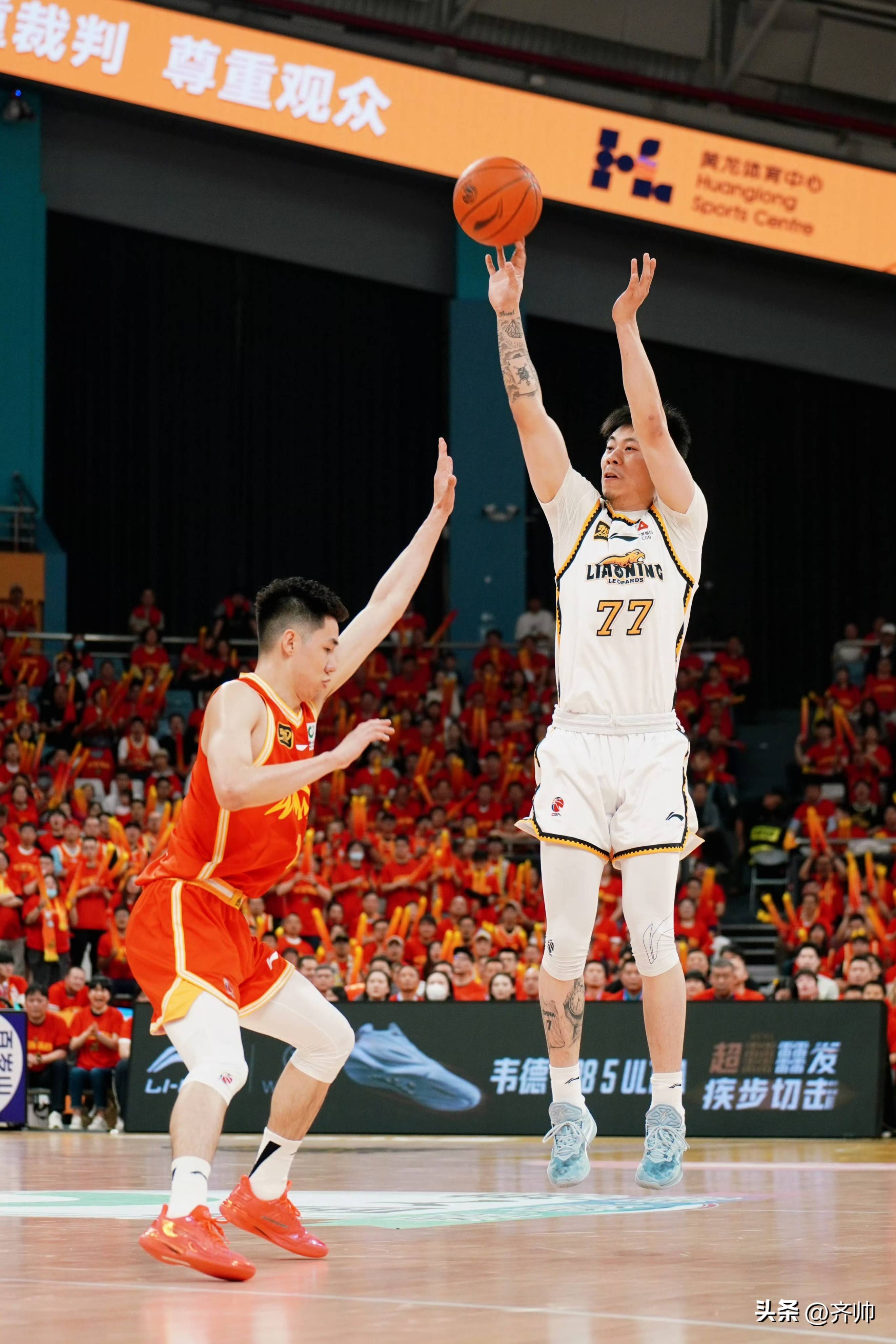 PG电子入口 -广厦男篮发布备战花絮；赛前造点机会；欧联任务艰巨；身体对抗强度拉满(浙江广厦男篮伤病情况许钟豪)