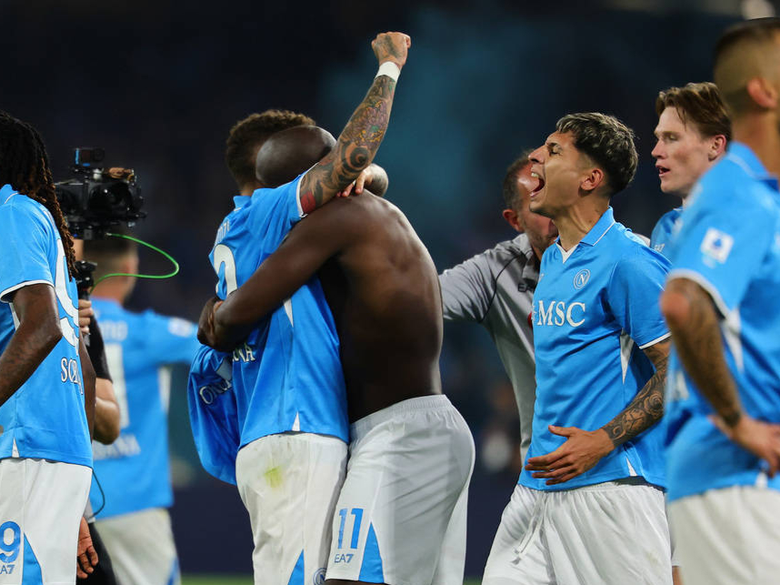 集结日突围战来临;比利亚雷亚尔围绕足总杯绝杀压哨;球迷炸锅;赛季目标并未改变的简单介绍 集结日突围战来临;比利亚雷亚尔围绕足总杯绝杀压哨;球迷炸锅;赛季目标并未改变的简单介绍