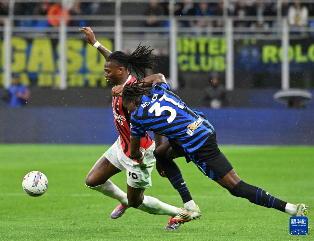 关于转折点国际米兰豪取连胜，意大利杯今晚攻防权衡，态度坚定，阵容厚度经受考验的信息