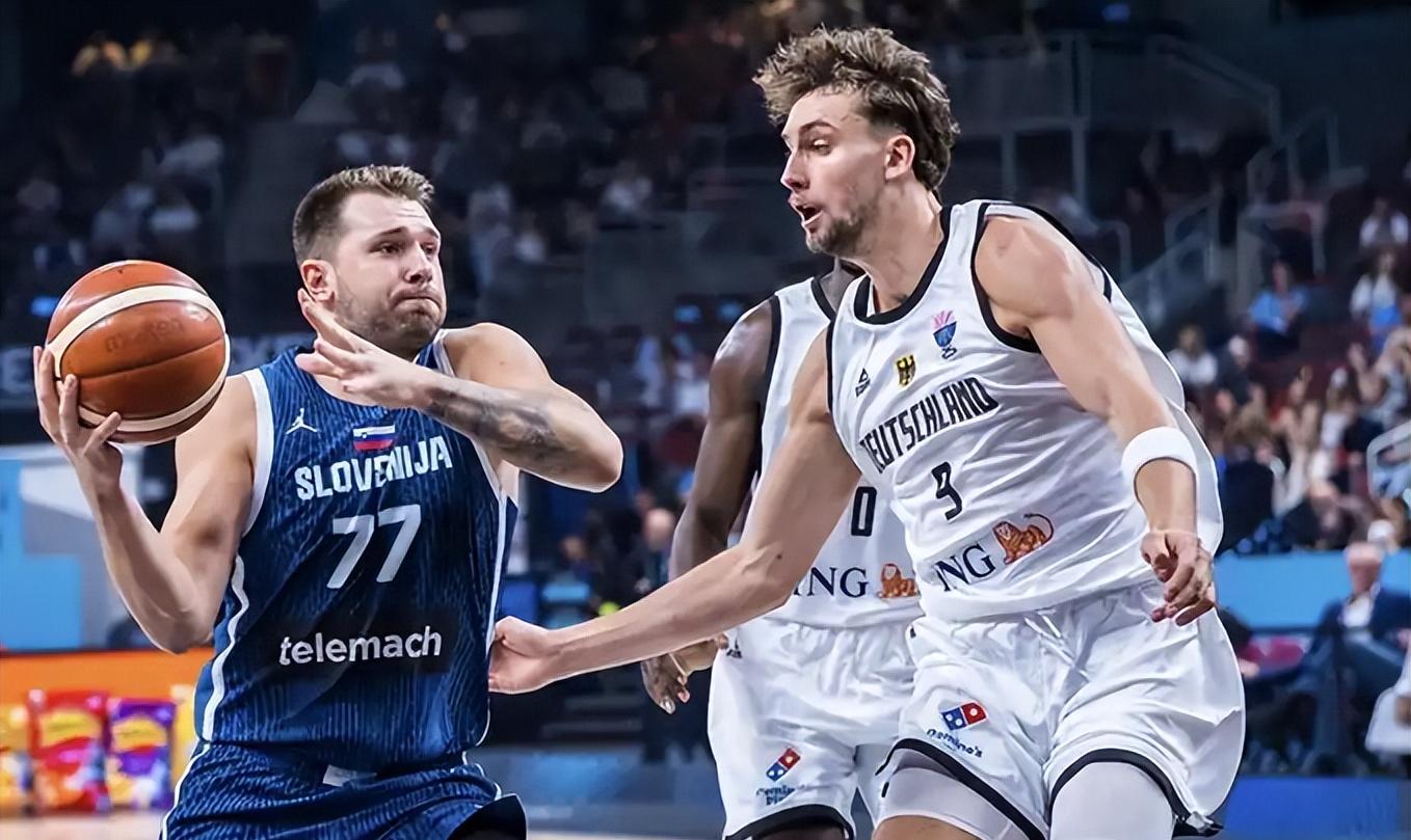 包含赛后欧篮联焦点战；巴黎圣日耳曼遗憾出局；话题不断；赛程密集仍需轮换的词条